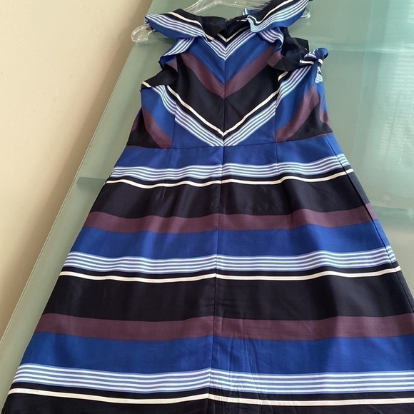 Banana Republic SILK Fit and Flare Dress Size 12 - Picture 5 of 5